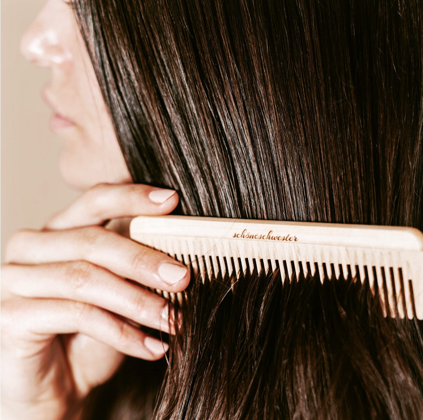 Holzkamm für gesunde Haare