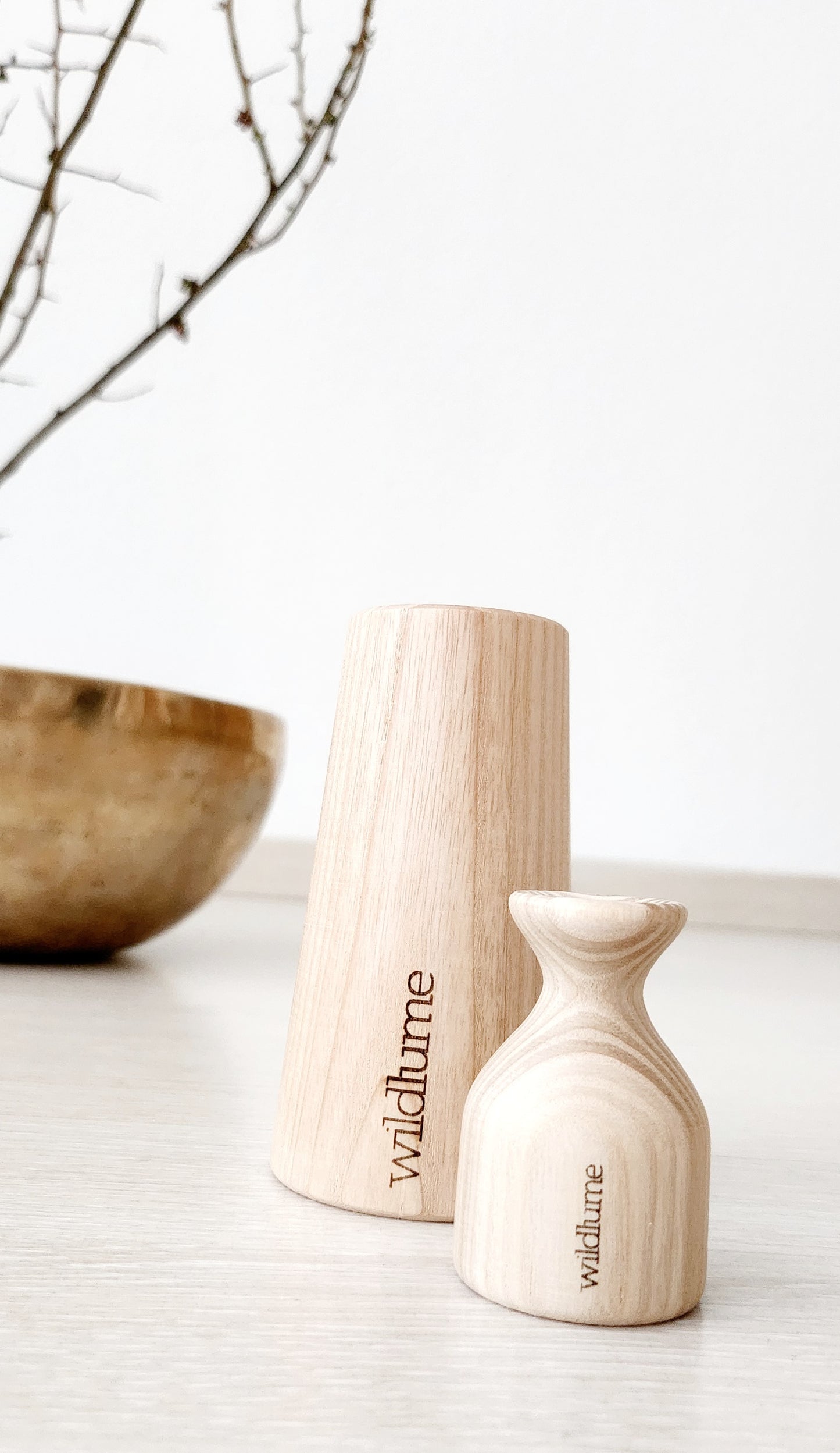 Natürlicher Holzdiffuser aus Eschenholz – nachhaltig hergestellt in Deutschland für sanfte Aromatherapie.